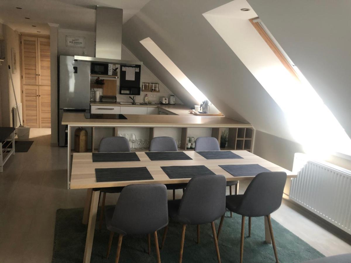 Galeria Apartmanhaz Кестхей Екстер'єр фото