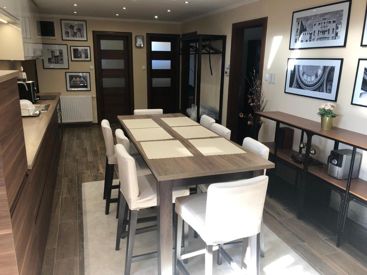 Galeria Apartmanhaz Кестхей Екстер'єр фото
